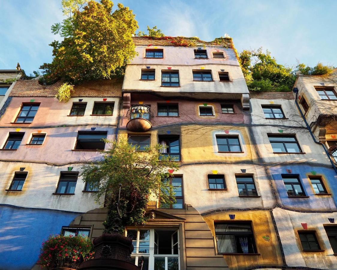 Msq Diana Vienna - 10 Min From City Center - Free Coffee And Tea - High Speed Internet ภายนอก รูปภาพ